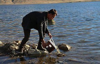 Bayburt'taki Kırklartepe Barajı'na 232 bin sazan yavrusu bırakıldı