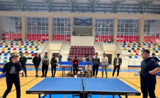 Düzce'de masa tenisi turnuvası yapıldı