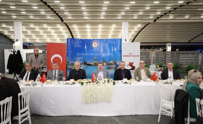 Samsun Valisi Tavlı, gazetecilerle iftar programında bir araya geldi