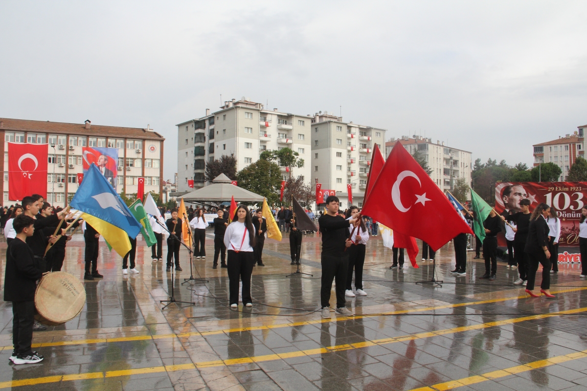 Bafra'da Cumhuriyet Bayramının 103. Yılı Coşkuyla Kutlandı