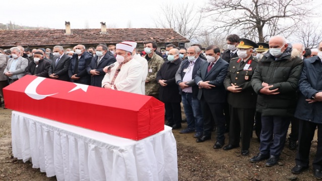 ŞEHİT UZMAN ÇAVUŞ AYGÜN ÇAKAR