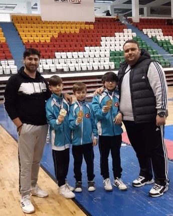 SPONSOR BULAMAYAN TAKIM ŞAMPİYON OLDU