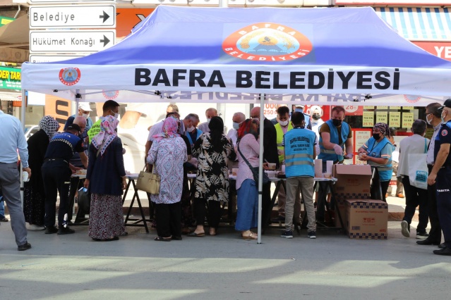 BAŞKAN KILIÇ'TAN AŞURE İKRAMI