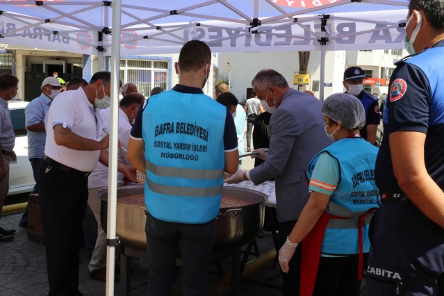 BAŞKAN KILIÇ'TAN AŞURE İKRAMI