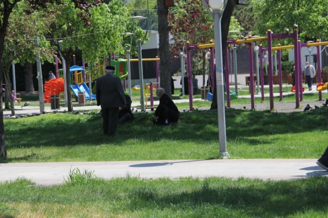 Uzun Aradan Sonra Sokağa Çıktılar