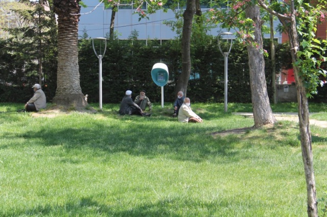 Uzun Aradan Sonra Sokağa Çıktılar