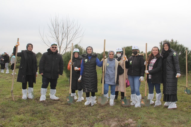 BAFRA'DA “DÜNYA ORMANCILIK GÜNÜ VE ORMAN HAFTASI” FİDAN DİKİMİ İLE KUTLANDI