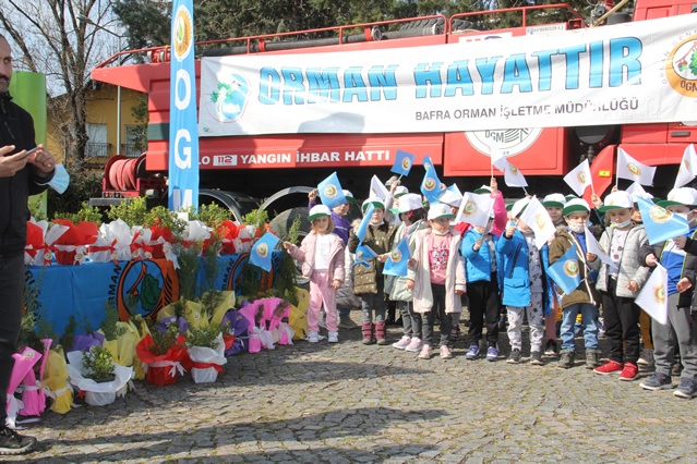 BAFRA'DA “DÜNYA ORMANCILIK GÜNÜ VE ORMAN HAFTASI” FİDAN DİKİMİ İLE KUTLANDI