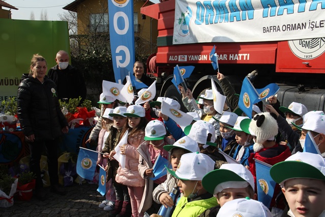 BAFRA'DA “DÜNYA ORMANCILIK GÜNÜ VE ORMAN HAFTASI” FİDAN DİKİMİ İLE KUTLANDI
