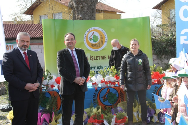 BAFRA'DA “DÜNYA ORMANCILIK GÜNÜ VE ORMAN HAFTASI” FİDAN DİKİMİ İLE KUTLANDI