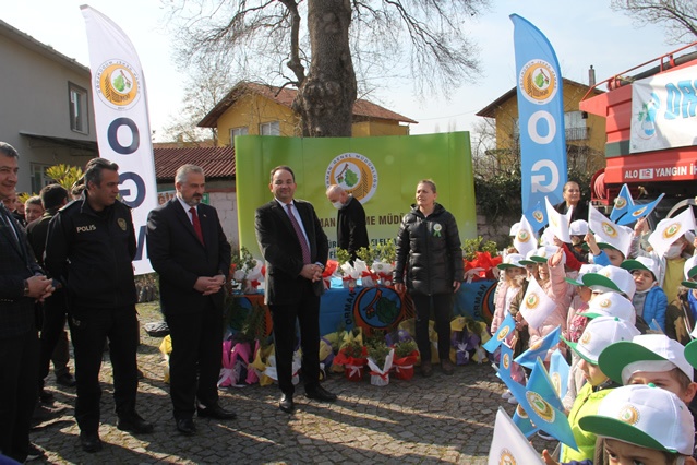BAFRA'DA “DÜNYA ORMANCILIK GÜNÜ VE ORMAN HAFTASI” FİDAN DİKİMİ İLE KUTLANDI