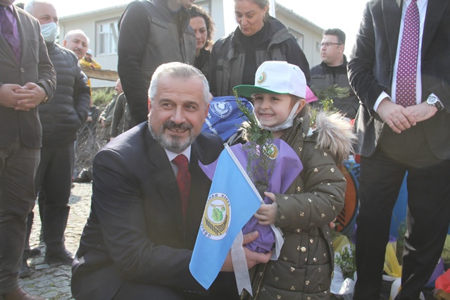 BAFRA'DA “DÜNYA ORMANCILIK GÜNÜ VE ORMAN HAFTASI” FİDAN DİKİMİ İLE KUTLANDI