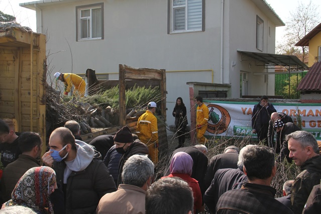 BAFRA'DA “DÜNYA ORMANCILIK GÜNÜ VE ORMAN HAFTASI” FİDAN DİKİMİ İLE KUTLANDI