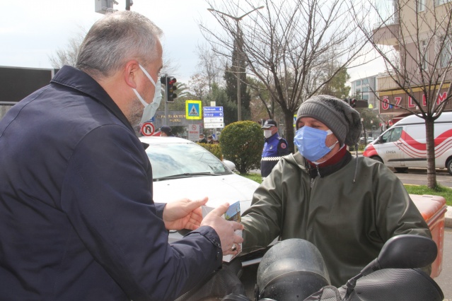 Başkan Kılıç Kandil Simiti Dağıttı