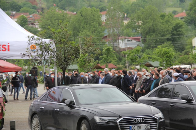 SEMRA ACAR SON YOLCULUĞUNA DUALARLA UĞURLANDI