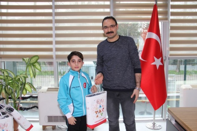 HATİPOĞLU ŞAMPİYONLARLA BİR ARAYA GELDİ