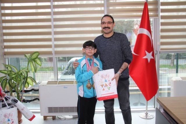 HATİPOĞLU ŞAMPİYONLARLA BİR ARAYA GELDİ