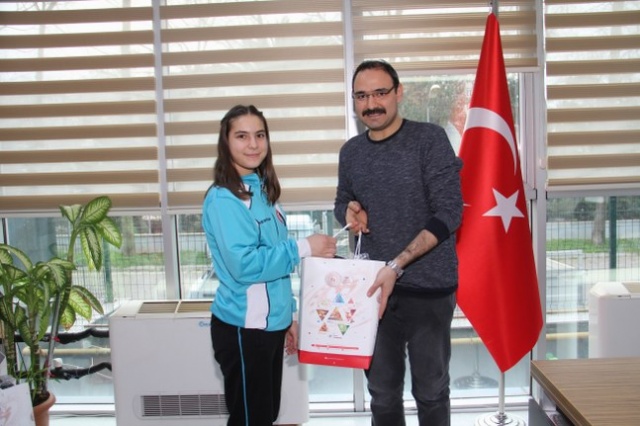 HATİPOĞLU ŞAMPİYONLARLA BİR ARAYA GELDİ