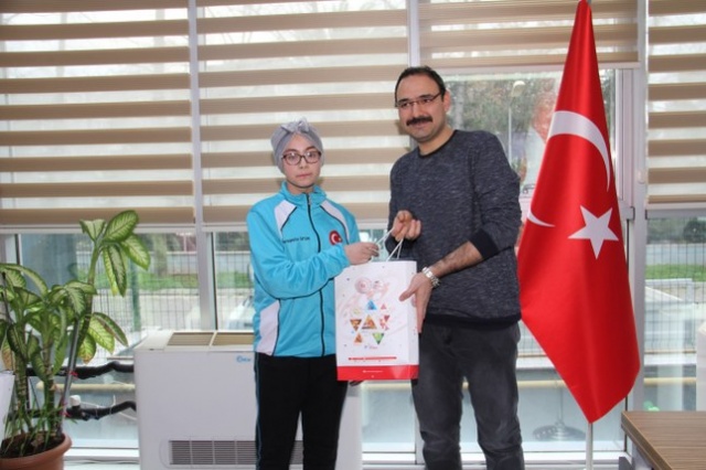 HATİPOĞLU ŞAMPİYONLARLA BİR ARAYA GELDİ