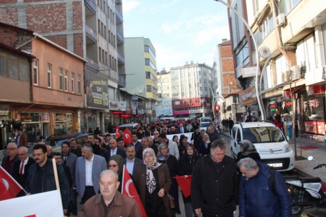 BAFRA ŞEHİTLER İÇİN TEK YÜREK OLDU