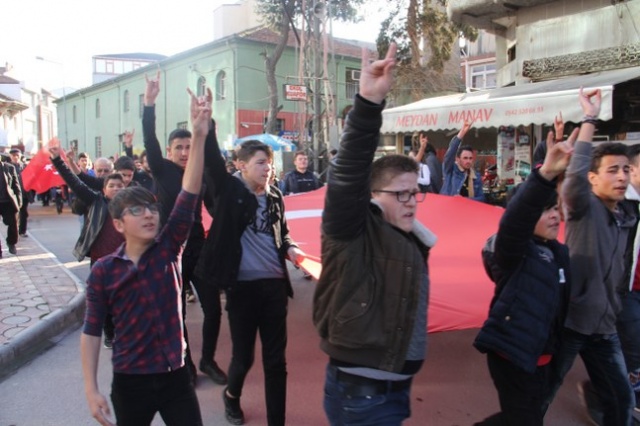 BAFRA ŞEHİTLER İÇİN TEK YÜREK OLDU