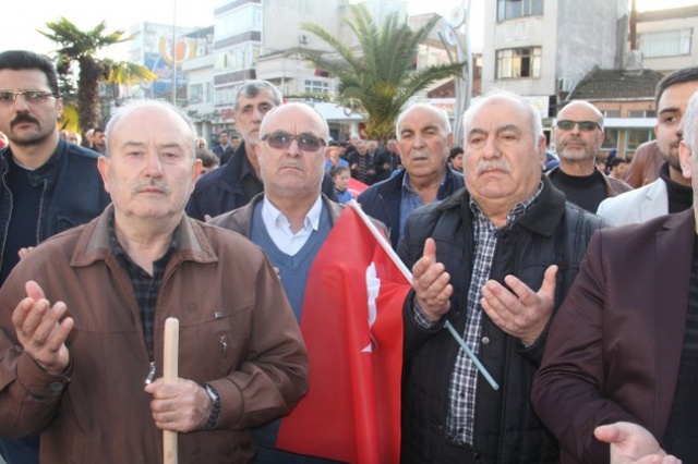 BAFRA ŞEHİTLER İÇİN TEK YÜREK OLDU