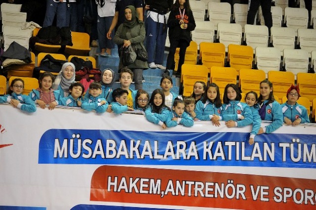 SPONSOR BULAMAYAN TAKIM ŞAMPİYON OLDU