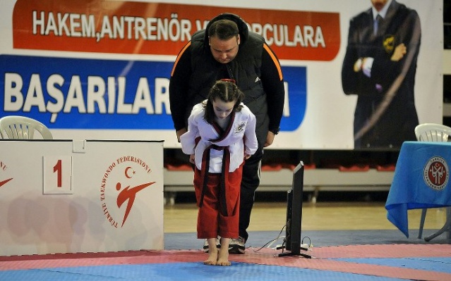 SPONSOR BULAMAYAN TAKIM ŞAMPİYON OLDU