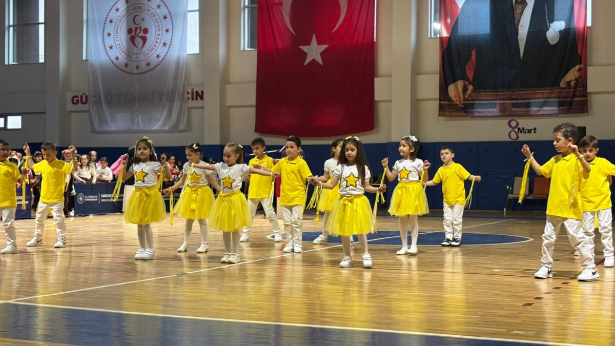 Salıpazarı'nda 23 Nisan Ulusal Egemenlik ve Çocuk Bayramı kutlandı