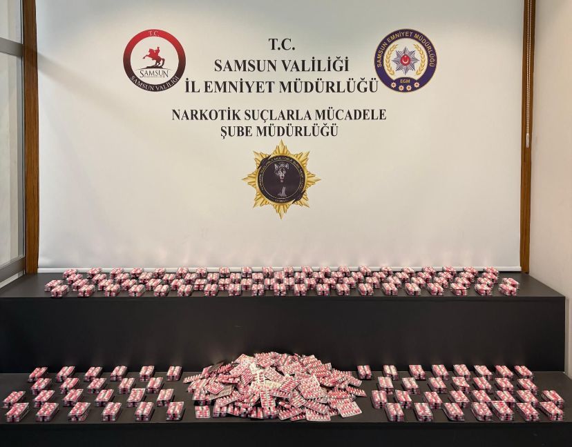 Samsun'da 11 bin 704 sentetik ecza hap ele geçirildi