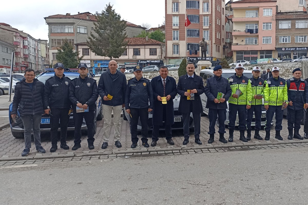 Havza'da Trafik Haftası kapsamında bilgilendirme ve broşür dağıtımı yapıldı