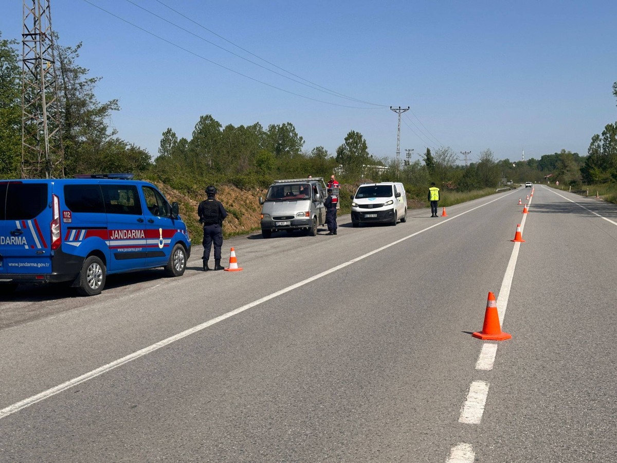 Salıpazarı'nda Kurban Bayramı öncesi hayvan hareketliliğine yönelik denetim yapıldı