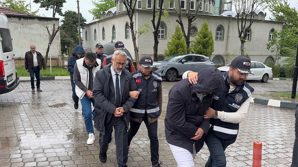 Samsun merkezli rüşvet operasyonunda gözaltına alınan 8 zanlı adliyede