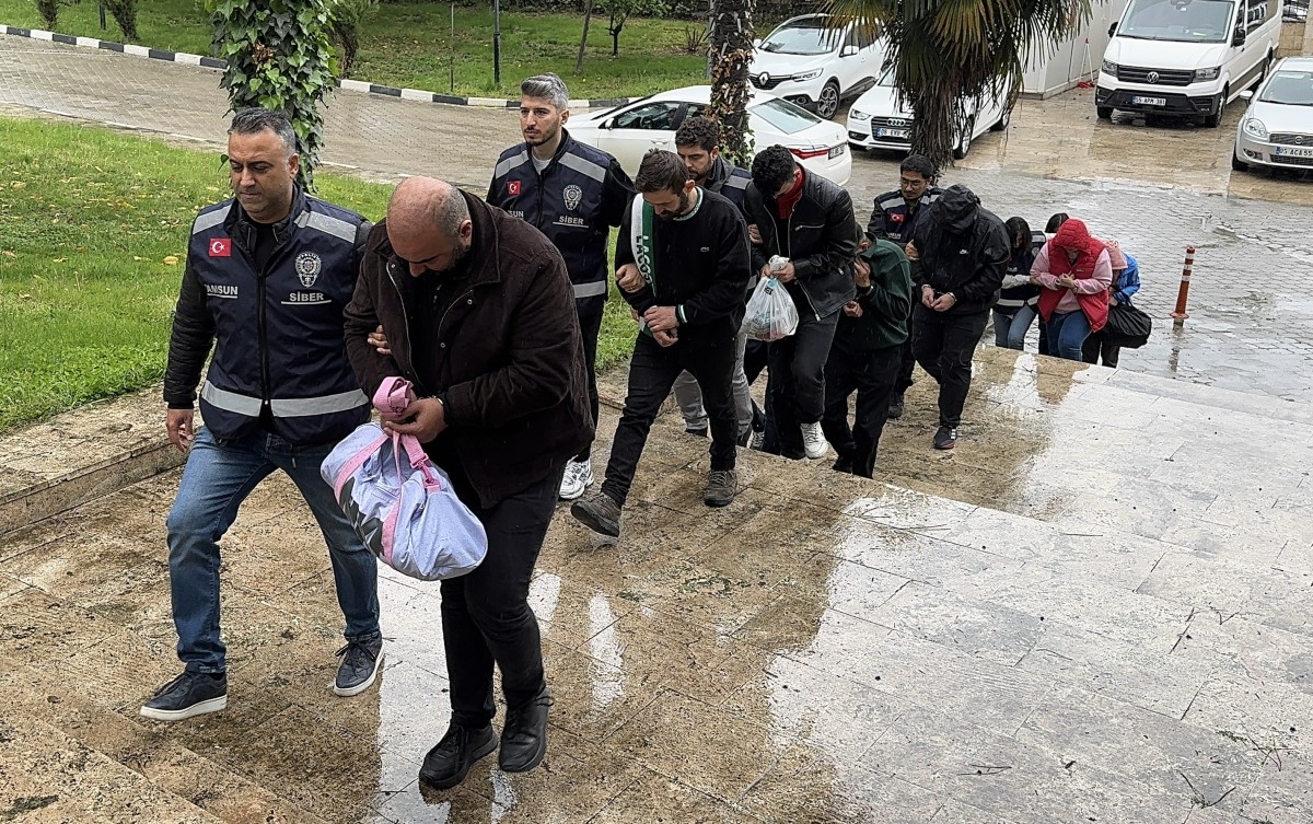 Samsun merkezli dolandırıcılık operasyonunda yakalanan 4 şüpheli tutuklandı