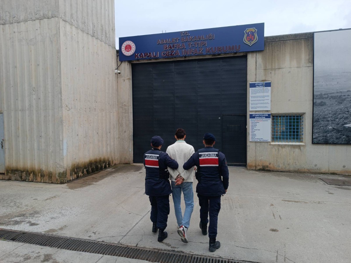 Samsun'da 2 firari hükümlü yakalandı