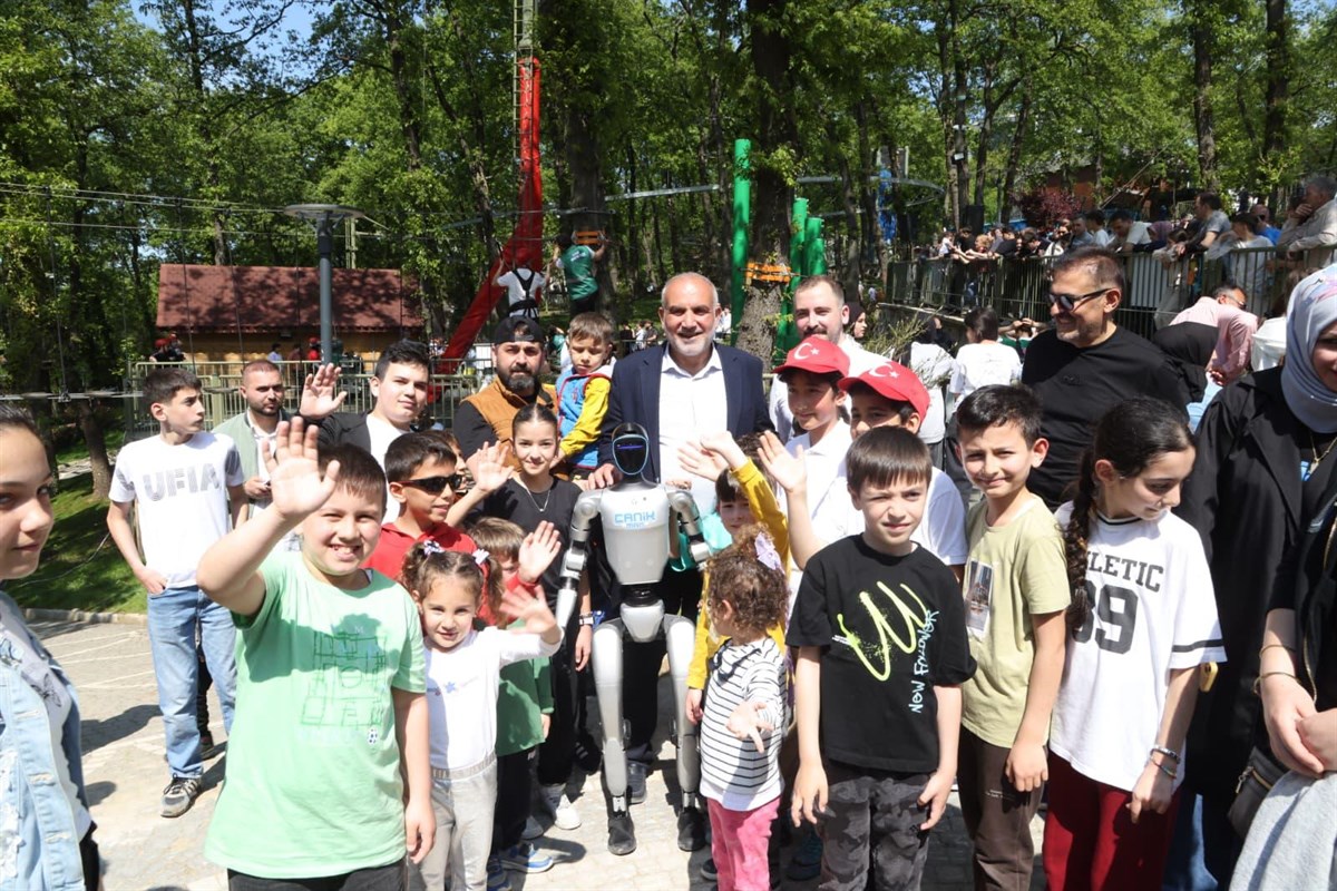 Canik Macera Parkı açılış gününde 11 bine yakın ziyaretçi ağırladı