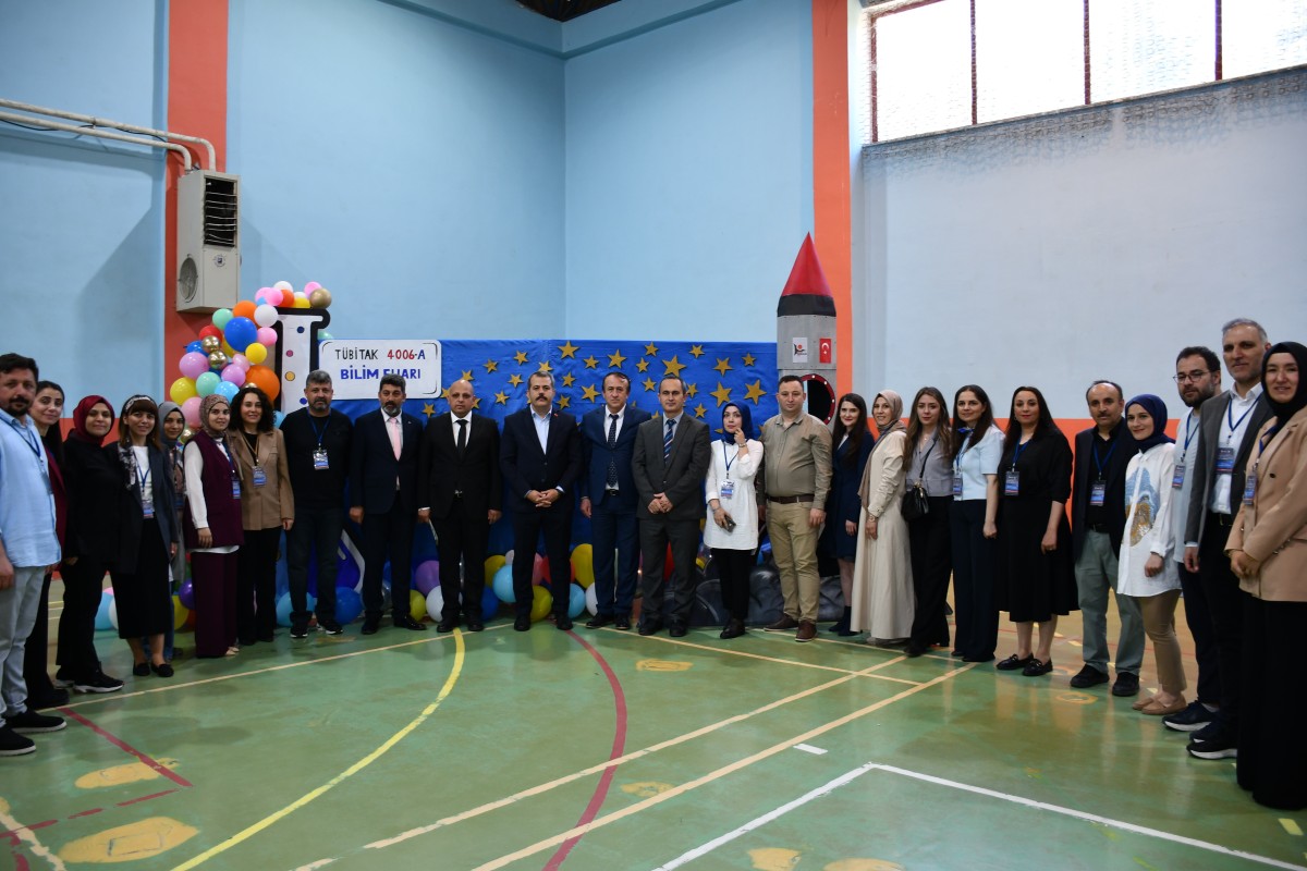 Vezirköprü'de İmam Hatip ve Mustafa Tunç ortaokullarından ortak bilim fuarı