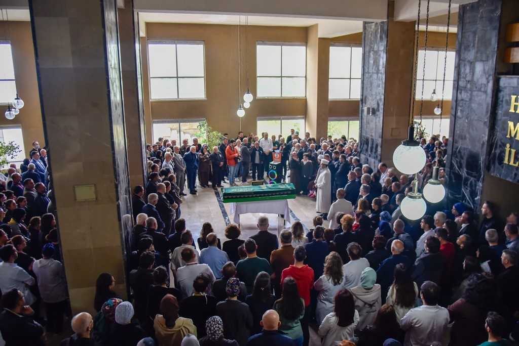 Vefat eden OMÜ Tıp Fakültesi Öğretim Üyesi Durmuş için tören düzenlendi