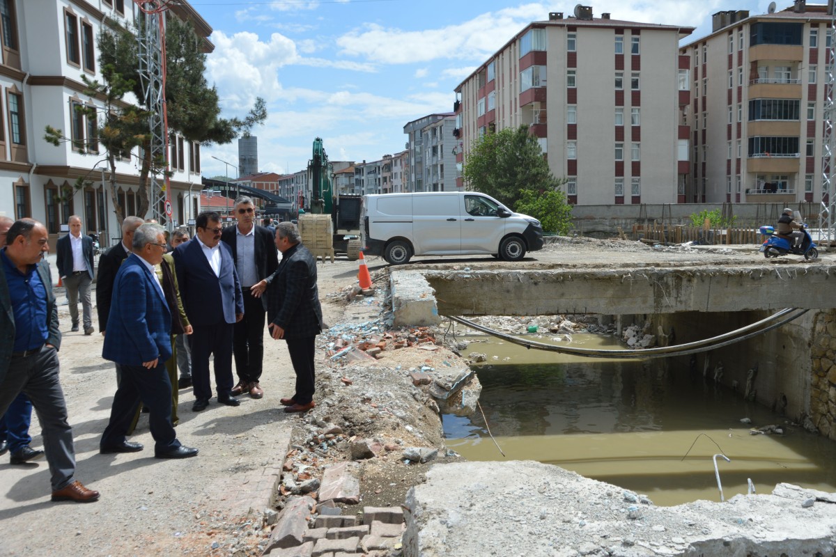 SAMKON Genel Başkanı Aşcı, selden zarar gören Havza’yı ziyaret etti