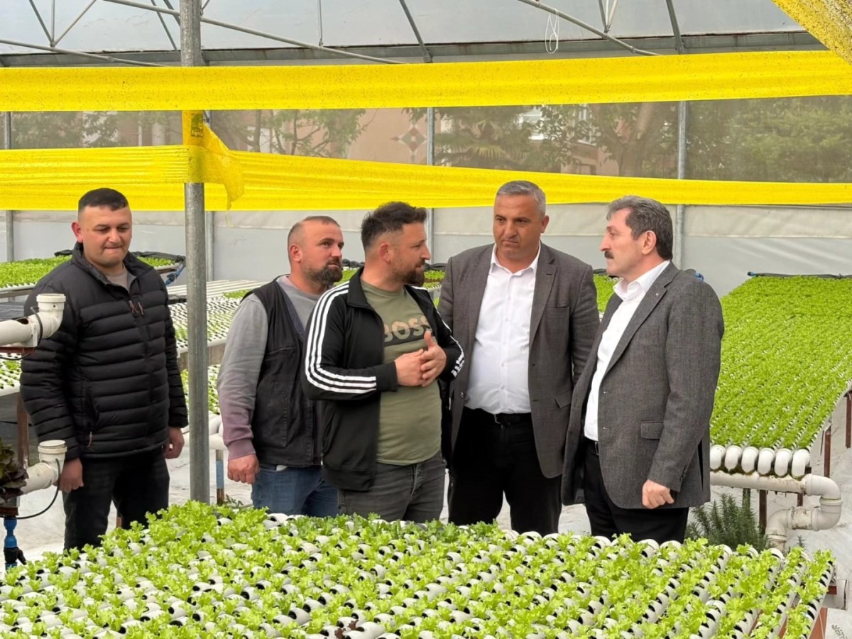 Vali Tavlı Terme'de ziyaretlerde bulundu