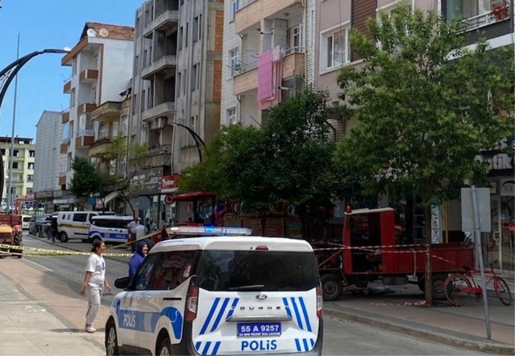 Samsun'da çatı tadilatı yaparken düşen işçi öldü