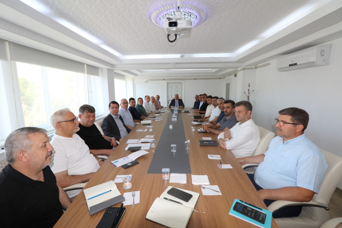 BAŞKAN KILIÇ, BİRİM MÜDÜRLERİYLE KAPIKAYAFEST’İ DEĞERLENDİRDİ