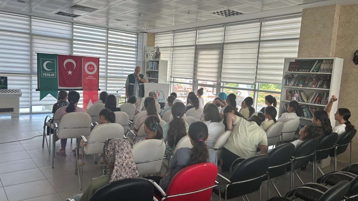 Bafra'da öğrencilere Bağımlılıkla mücadele semineri verildi