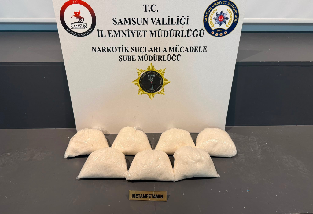 Samsun'da tırda yapılan aramada 7 kilogram sentetik uyuşturucu ele geçirildi