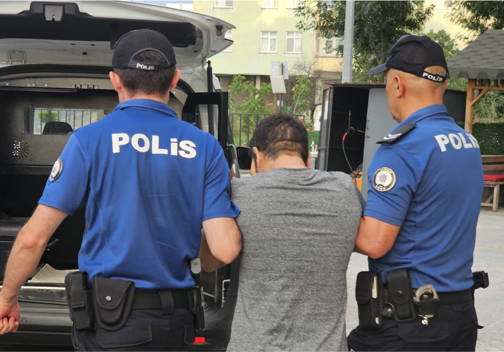 Samsun'da aranan 4 hükümlü yakalandı