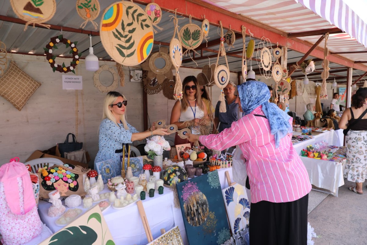 KADINLAR EL EMEĞİ ÜRÜNLERİNİ SERGİLİYOR: KADIN EMEĞİ FESTİVALİ BAŞLADI