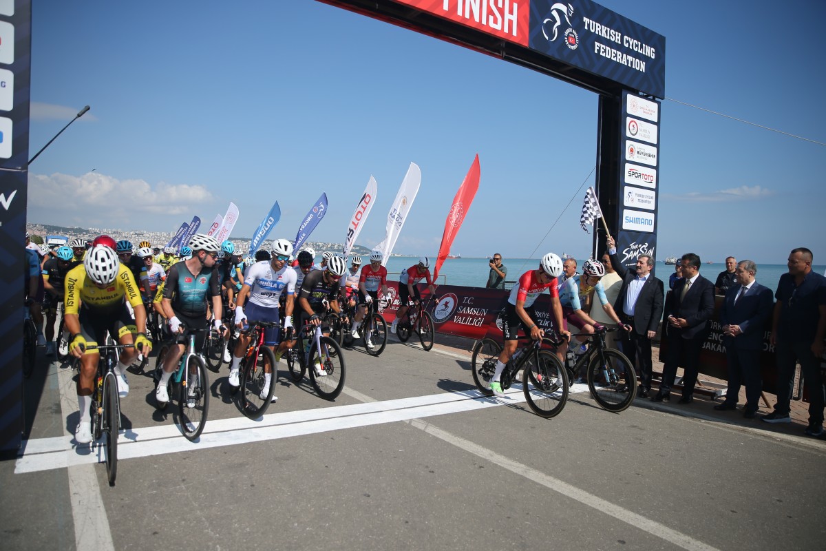 Tour Of Samsun 2026 Uluslararası Bisiklet Yarışı başladı