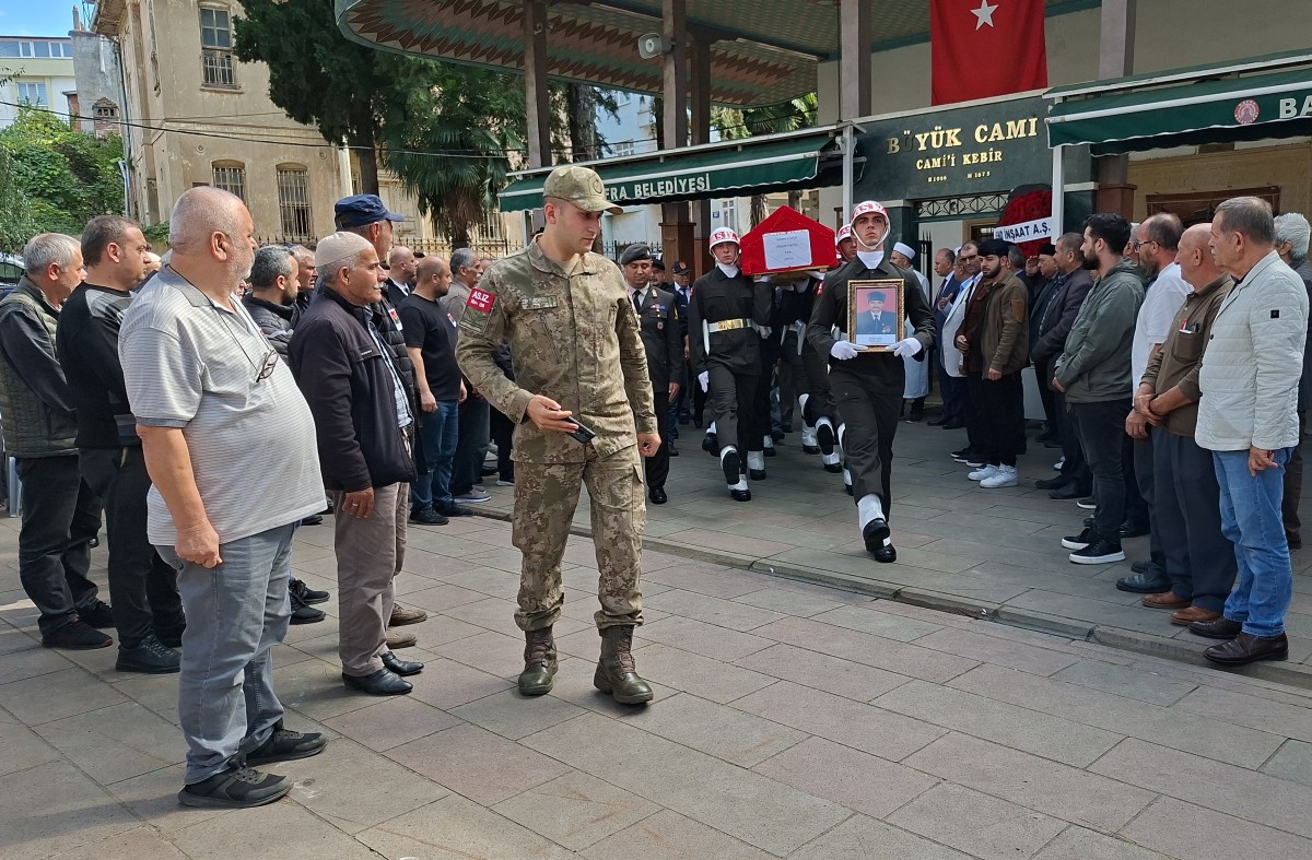 Kıbrıs Gazisi Hikmet Deniz Samsun Bafra'da Son Yolculuğuna Uğurlandı