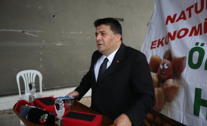 Ordu'da 2021 yılı mahsulü fındığı ekonomiye ilk kazandıran firma sahipleri ödüllendirildi