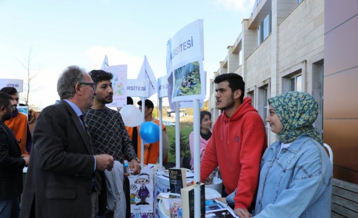 Bartın Üniversitesinde öğrenci kulüpleri tanıtım etkinliği düzenlendi